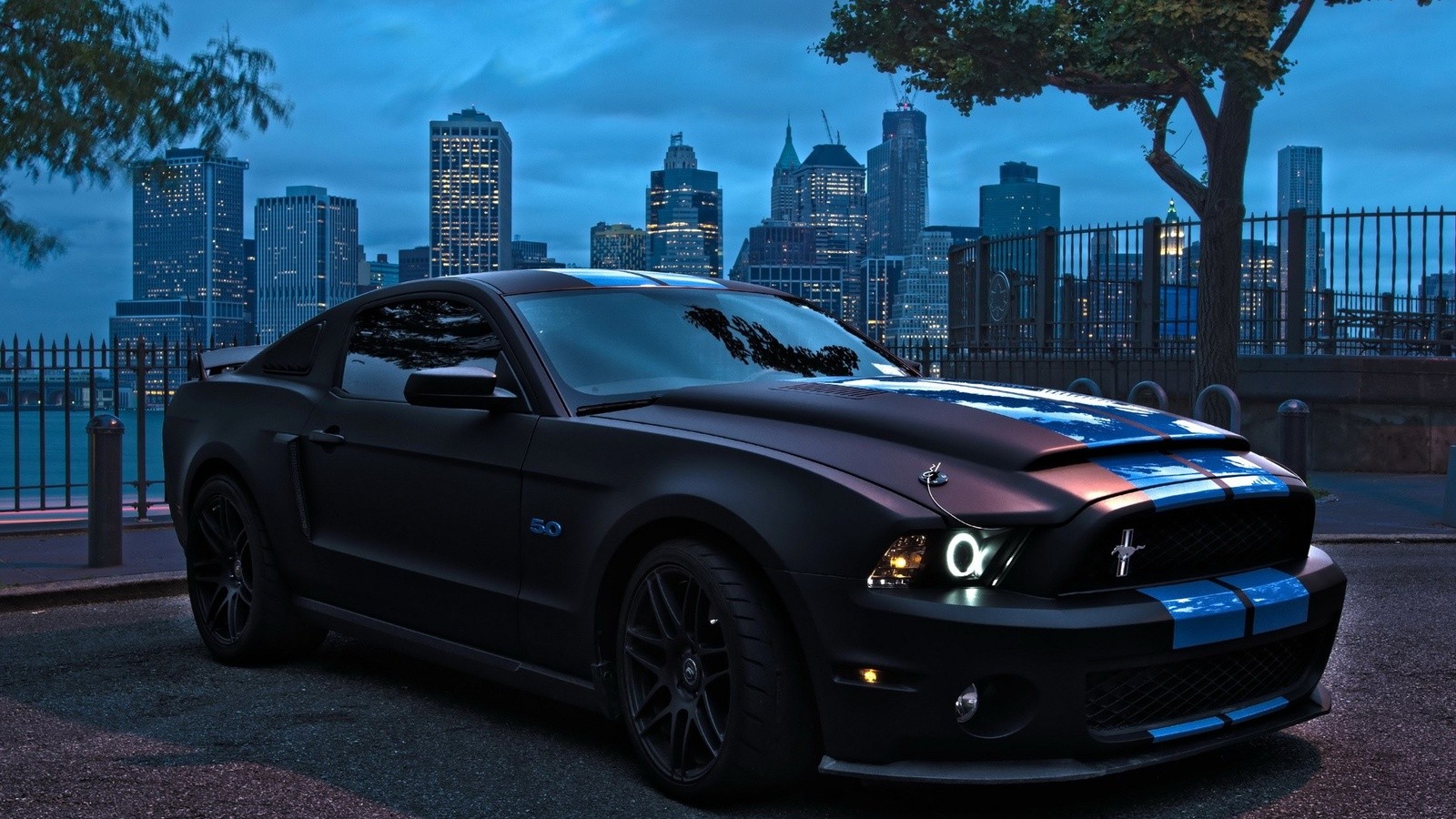 Ford mustang de la nuit